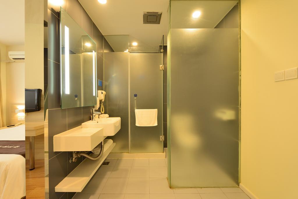 Hanting Hotel Shanghai Xujiahui Extérieur photo